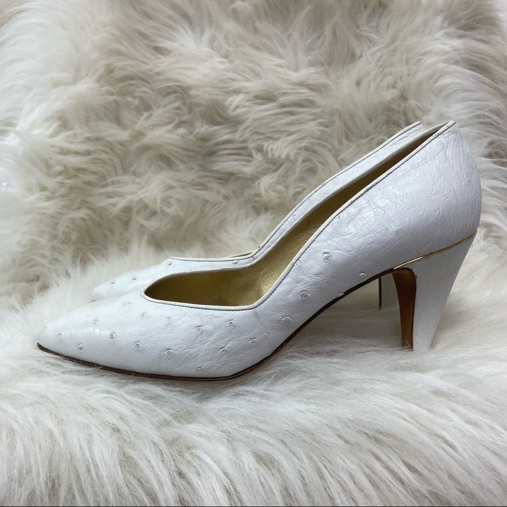 Gucci vintage white ostrich gold detailed heels